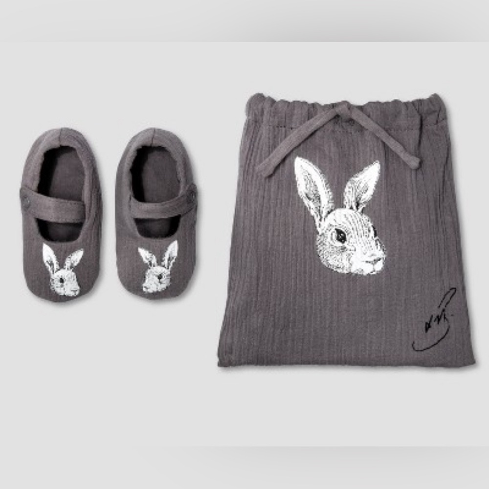 3/$20 Victoria Beckham for Target Dark Grey Bunny Booties NWOT